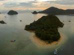 pulau-setan-kabupaten-pesisir-selatan-sumatera-barat-mandeh.jpg
