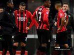 reaksi-para-pemain-ac-milan-di-akhir-pertandingan.jpg