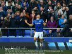 richarlison-saat-mencetak-gol-untuk-everton-ke-gawang-chelsea-pada-laga-liga-inggris.jpg