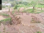 sawah-warga-jorong-koto-tingga-yang-terdampak-longsor.jpg
