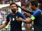 selebrasi-striker-timnas-prancis-olivier-giroud-kiri.jpg
