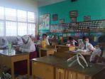 siswa-sd-di-kota-padang-saat-mengikuti-belajar-tatap-muka.jpg
