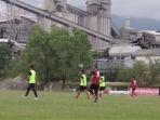 suasana-latihan-semen-padang-fc-pada-rabu-2872021.jpg
