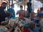 suasana-pasar-lubuk-buaya-padang-saat-didatangi-wali-kota-padang-hendri-septa-kamis-582021.jpg