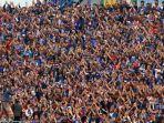 tahan-arema-2-2-di-kandangnya-persib-melaju-ke-babak-8-besar_20190222_222209.jpg