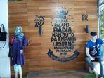tangkelek-di-jalan-s-parman-no-171-ulak-karang.jpg