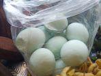 telur-asin-kue-khas-tradisional-di-padang.jpg