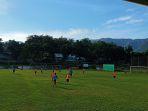 tim-semen-padang-fc-menggelar-latihan-di-lapangan-mes-indarung-kota-padang.jpg