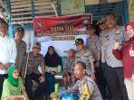 widiyarso-herry-wibowo-saat-berkunjung-ke-rumah-seorang-warga.jpg
