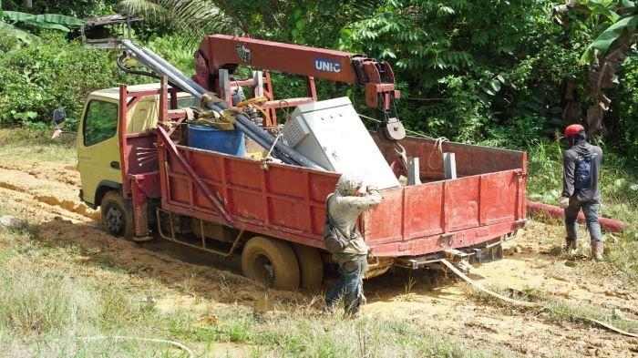 Tingkatkan Produktivitas Warga, PLN Terangi Desa Laban Nyarit , Total Investasi Rp 1,5 Miliar