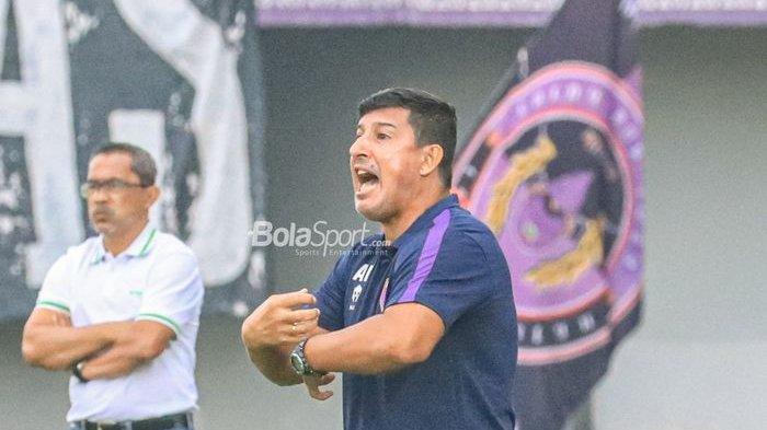 Liga 1 Dinilai Lebih Kejam dari Liga Inggris, 14 Pelatih Dipecat di Tengah Jalan!