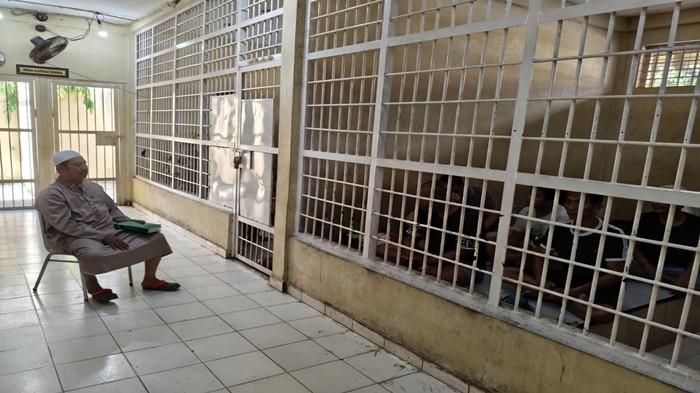 Mengingat Ajal di Balik Jeruji, Tahanan Polres OI Ikuti Binrohtal, Termasuk 3 Pembunuh Sopir Truk