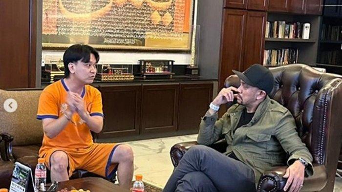 Bukan di Ruang Tahanan, Lokasi Pertemuan Ahmad Sahroni & Ivan Sugianto jadi Sorotan, Ngobrol di Sofa