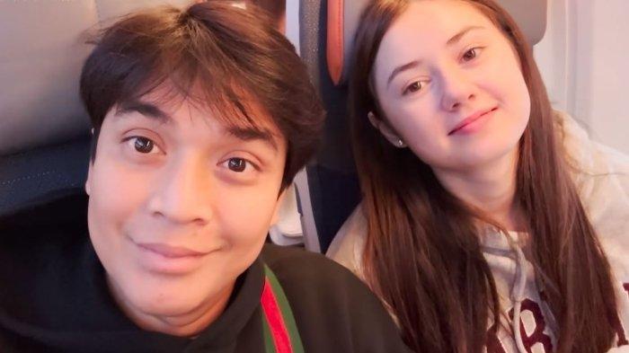BILLY SYAHPUTRA MENIKAH - Kemesraan Billy Syahputra dan Vika. Diam-diam Dikabarkan Menikah, Billy Syahputra Ngaku tak Sabar Momong Anak, Isu Istri Hamil Terjawab