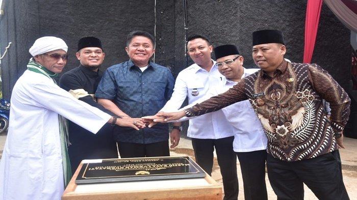 Herman Deru : Isi Masjid dengan Kegiatan yang Membawa Manfaat Bagi Masyarakat