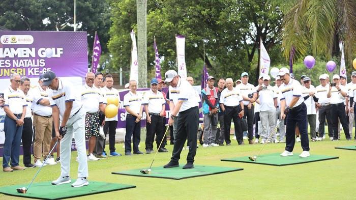 Turnamen Golf Dies Natalis ke-65 Fakultas Teknik Unsri Resmi Dibuka Gubernur Herman Deru