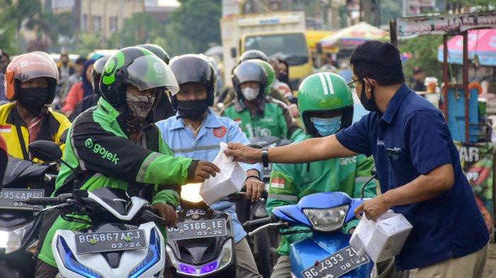 Insan Pusri Berbagi di Bulan yang Suci