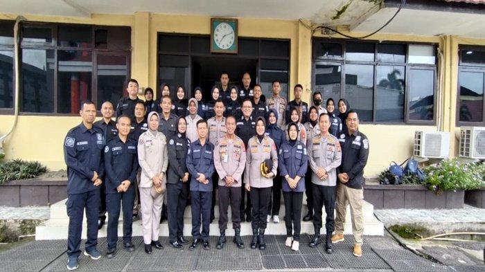 Kabid Humas Polda Sumsel Selalu Terdepan Dalam Menjalin Kekompakan Bertugas