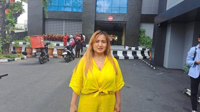 Sakit Lambung karena Tekanan Publik, Lina Mukherjee Jalani Pemeriksaan di Polda Sumsel