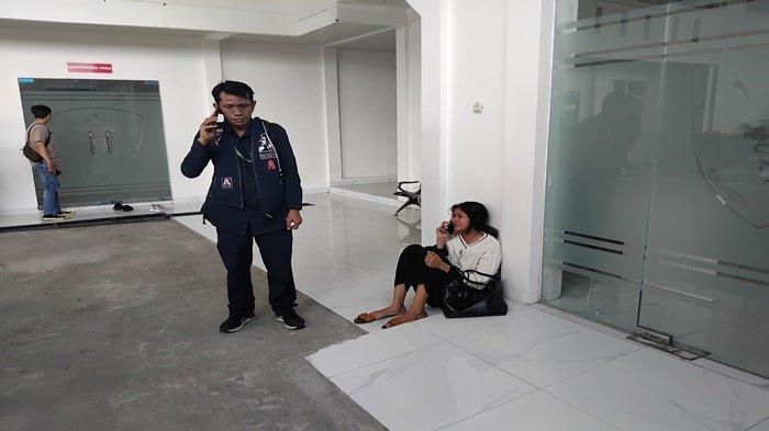 Tangis Pecah di Kamar Jenazah, Firasat Warnai Kepergian Pensiunan ASN Korban Kecelakaan di Palembang