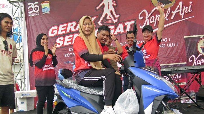 Menang Sepeda Motor Listrik dari Gerak Semangat Kapal Api, Novi 'Bapak, Aku Dapat Motor!'