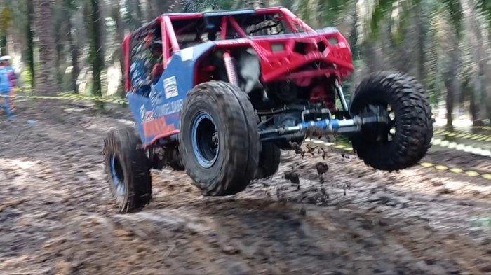 Pecinta Offroad Sumsel-Jambi Uji Adrenalin Jajal Kebun Sawit di Muratara, 32 Offroader Unjuk Gigi