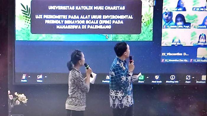 PSYENCE 2025 - Kerja keras tim Psikologi UKMC berbuah prestasi membanggakan dengan meraih penghargaan Best Paper ke-2 dari 73 peserta.