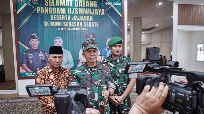 Kunjungi Muba Sumsel, Pangdam II Sriwijaya Ingatakan Anggota TNI Jaga Netralitas Saat Pemilu 2024