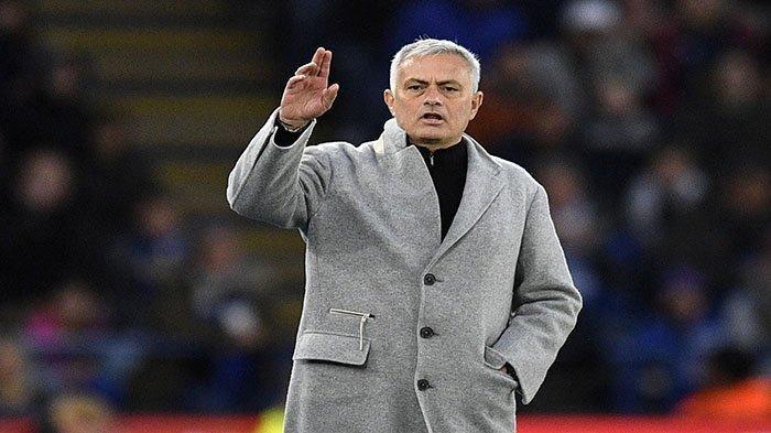 Jelang Final Liga Europa Sevilla vs AS Roma, Jose Mourinho Larang Anak Asuhnya Bertindak Konyol