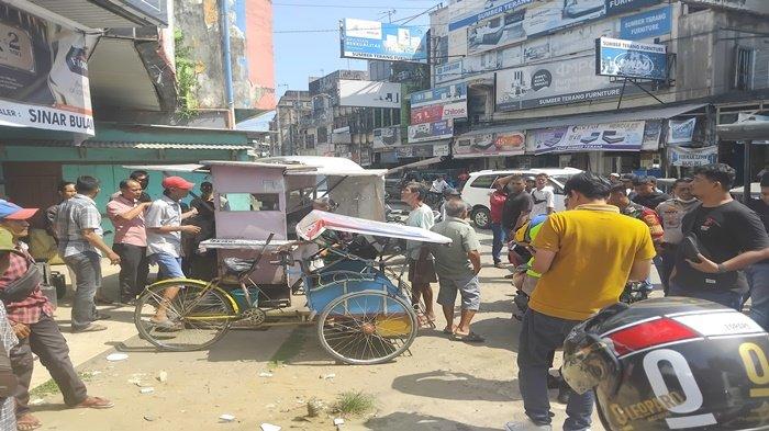 Tukang Becak di 17 Ilir Palembang Meninggal Usai Antar Penumpang, Korban Tiba-tiba Kejang dan Jatuh