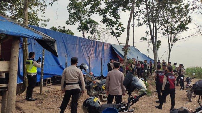 Polres OKU Musnahkan Pondok Diduga Arena Judi Sabung Ayam, AKBP Danu: Kita Berikan Peringatan Keras