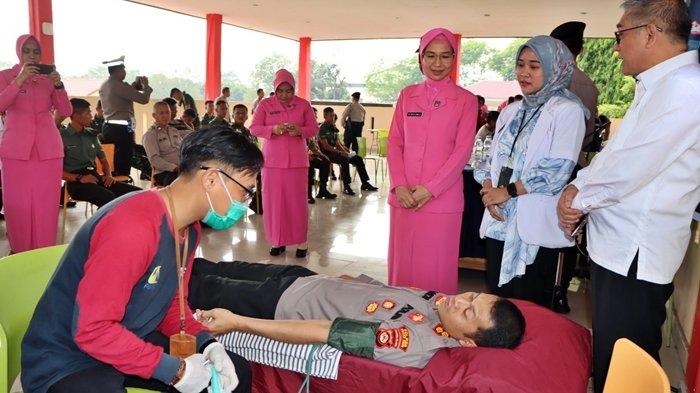 Peringatan HUT Bhayangkara ke-77, Polres Muara Enim Gelar Bakti Kesehatan Donor Darah