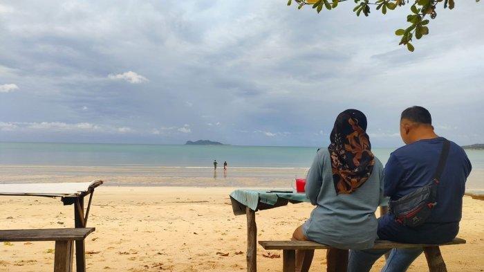Indahnya Pantai Tanjung Teluk Selahang, Bisa lIhat Pulau Berbentuk Mirip Manusia