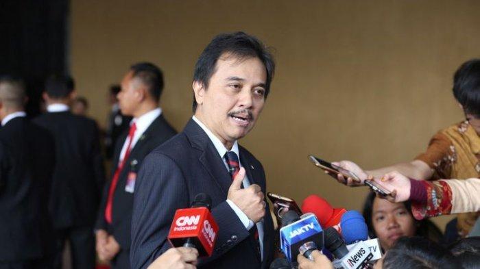 ROY SURYO SESUMBAR - Pakar telematika Roy Suryo. Roy Suryo tak bakal dipenjara kasus keaslian ijazah Jokowi