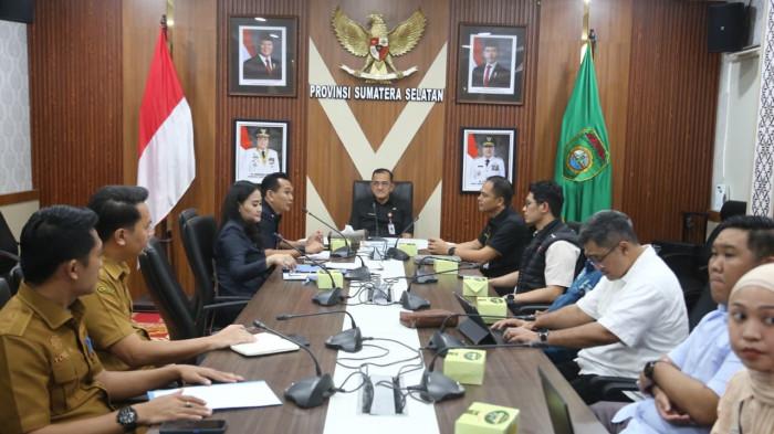 Pemprov Sumsel Bahas Kuota BBM, Edward Candra Tekankan Pentingnya Subsidi Tepat Sasaran
