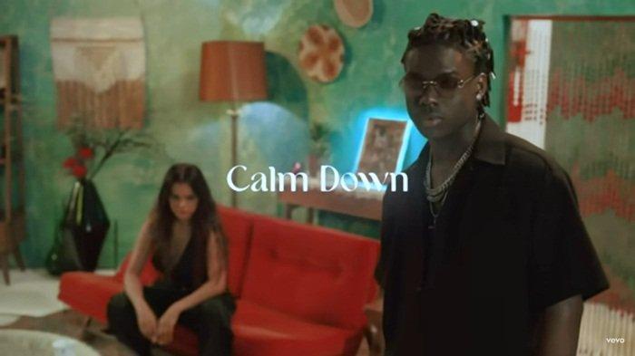 Translate Lirik Lagu Calm Down - Selena Gomez ft. REMA, Tentang ...
