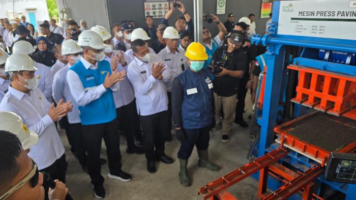 Wajah Baru Nusakambangan, Warga Binaan Hasilkan Produk Konstruksi Bernilai Ekonomi via FABA dari PLN