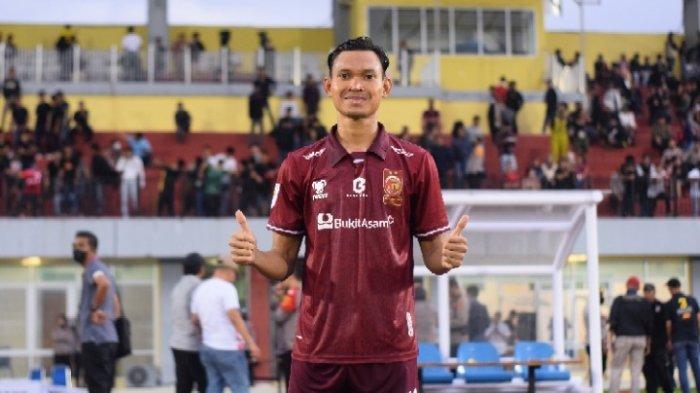 Bek Lokal Sumsel Kecewa tak Masuk Skema Sriwijaya FC Musim Ini, Zakaria Siap Merantau ke Kalimantan