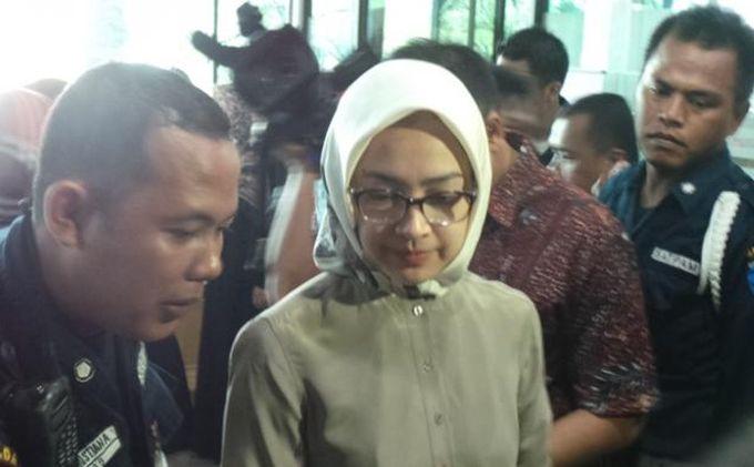 Ditanya soal Suaminya, Airin Bilang Selamat Idul Adha