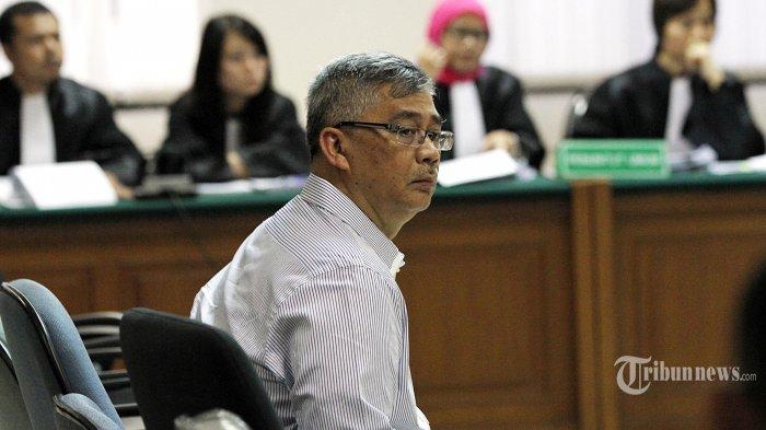 Akil Mochtar Divonis Siang Ini