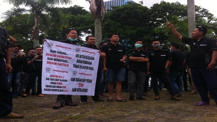 Ratusan Driver Ojek Online Kena Suspend Sepihak, Tuntut Aplikator Buka Kembali