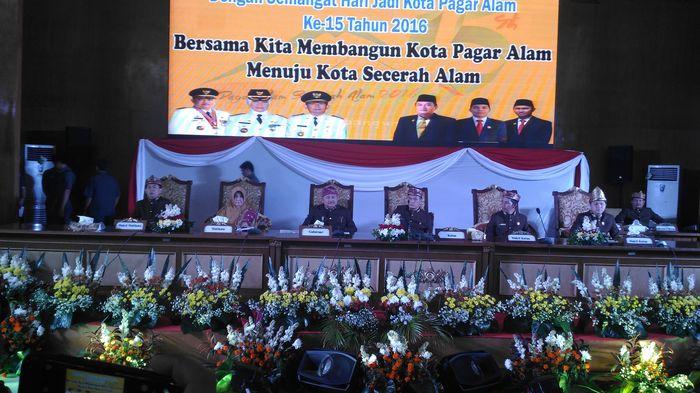 Alex Noerdin Hadiri Paripurna Istimewa HUT Pagaralam