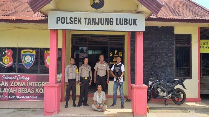 Diserang Tetangganya Sendiri, Umar Dani Harus Dilarikan ke Rumah Sakit karena Luka Tusuk 5 Liang