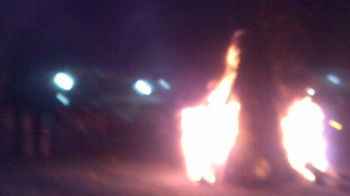 Sambut Malam Tahun Baru Dengan Api Unggun