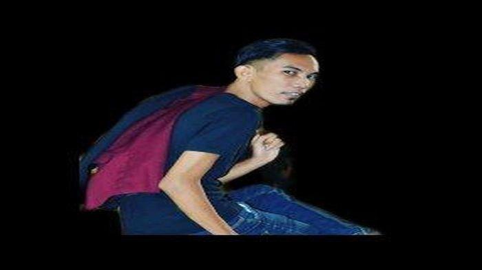 Dahulu Dipandang Sebelah Mata, Kini Ardi Arpandi Sudah Jadi Idola, Penyanyi Tenar, dan Punya Nama - ardi5jpg.jpg