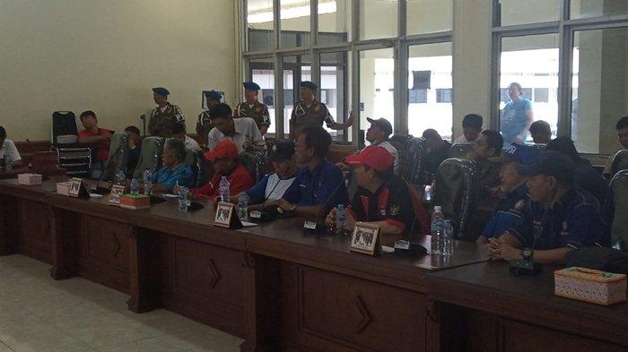 Demo Tolak Omnibus Law Cipta Kerja, Tujuh Perwakilan Buruh Diterima Perwakilan DPRD Sumsel