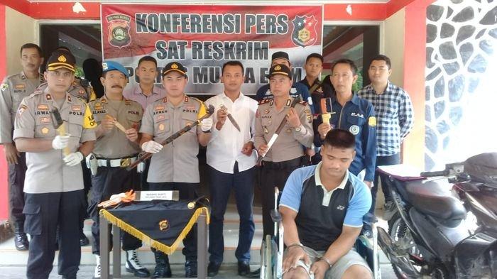 Baini alias Yeri Beni Tersangka Begal di Kabupaten PALI Ini Dilumpuhkan Polisi dengan tembakan