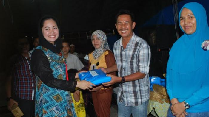 Percha Leanpuri Hadiri Pesta Rakyat Karangsari