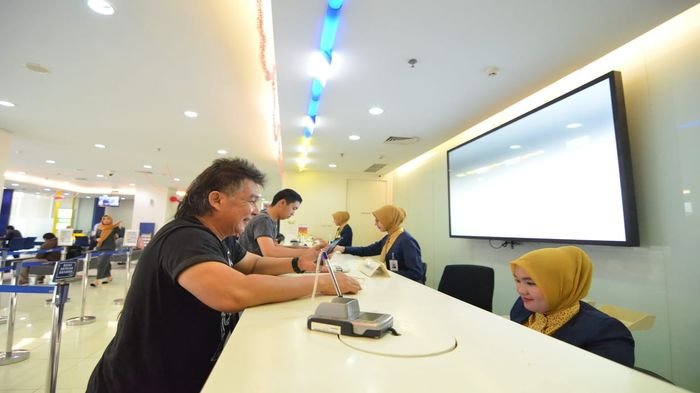 Pemegang Kartu Kredit Bank Mandiri Bisa Beli Tiket Pesawat Cicilan Selama 24 Bulan