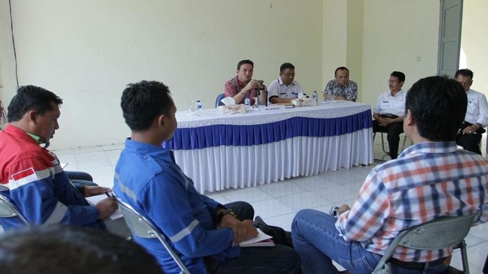 Plt Bupati Muba, Beni Hernedi akan Surati Pertagas Terkait Semburan Lumpur